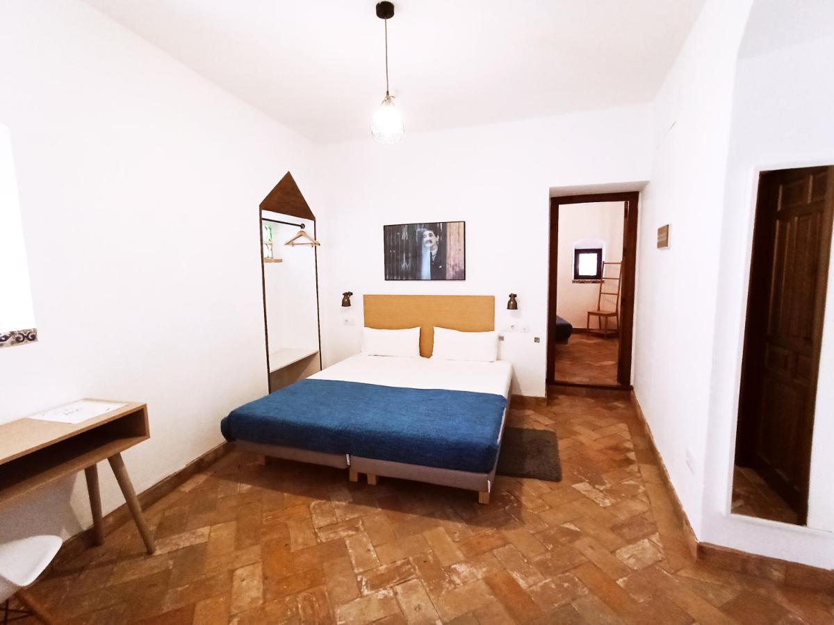 Frenteabastos Suites Cafe Hostal & Apartments Carmona  Extérieur photo