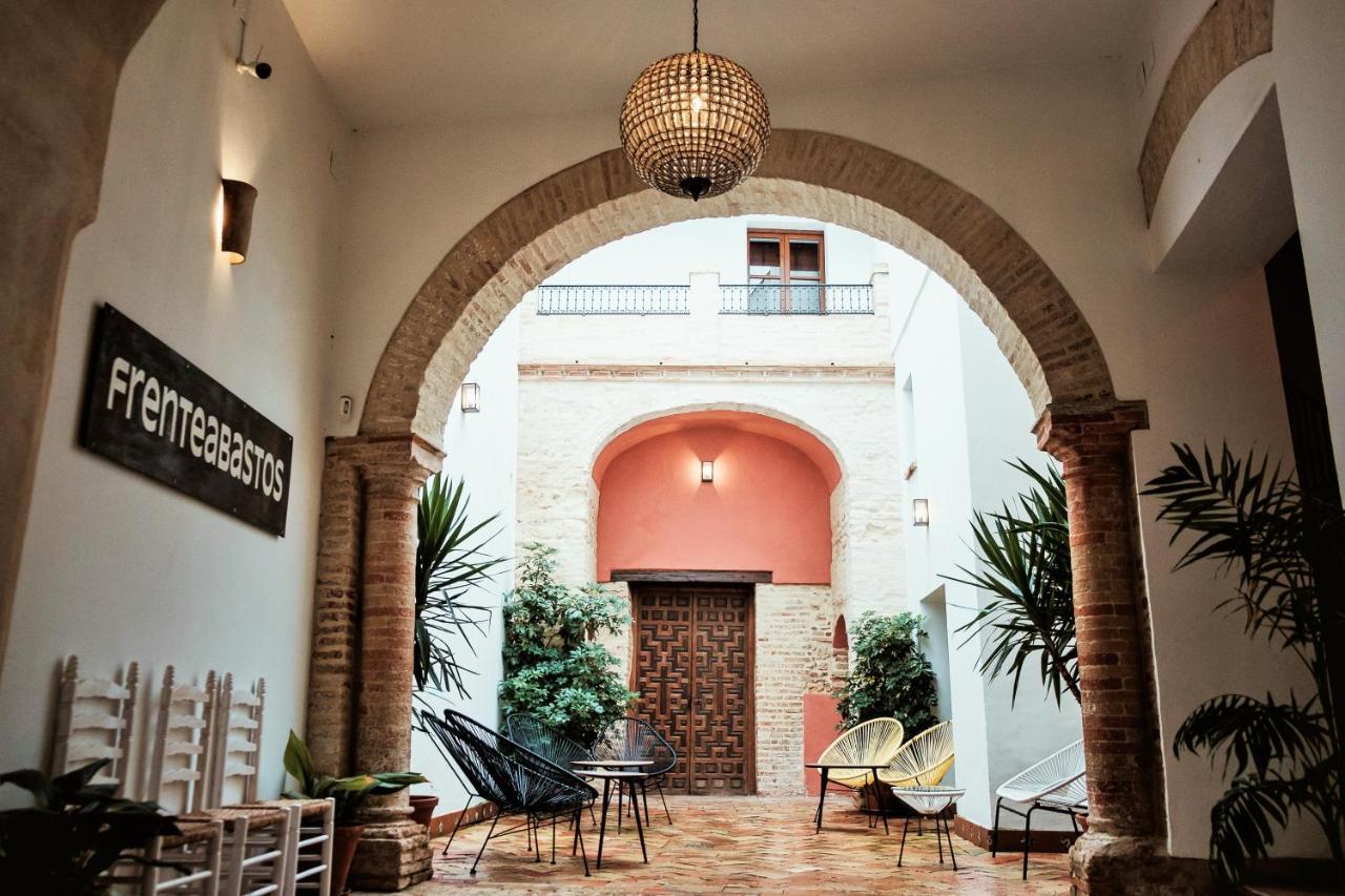 Frenteabastos Suites Cafe Hostal & Apartments Carmona  Extérieur photo