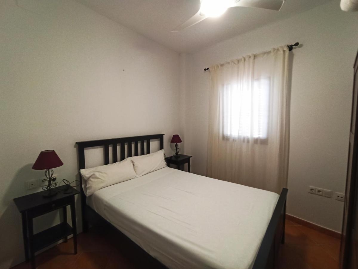 Frenteabastos Suites Cafe Hostal & Apartments Carmona  Extérieur photo
