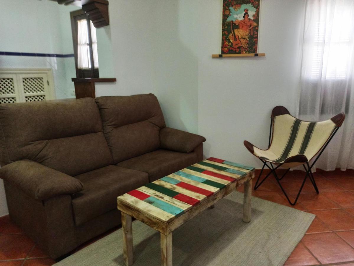 Frenteabastos Suites Cafe Hostal & Apartments Carmona  Extérieur photo