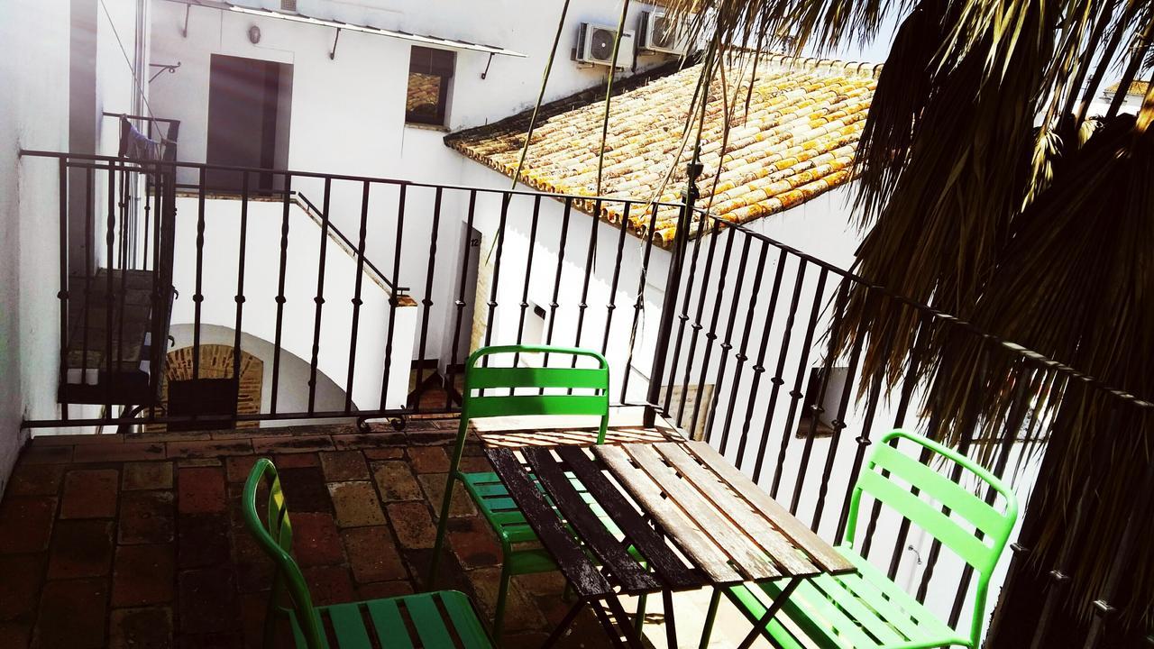 Frenteabastos Suites Cafe Hostal & Apartments Carmona  Extérieur photo