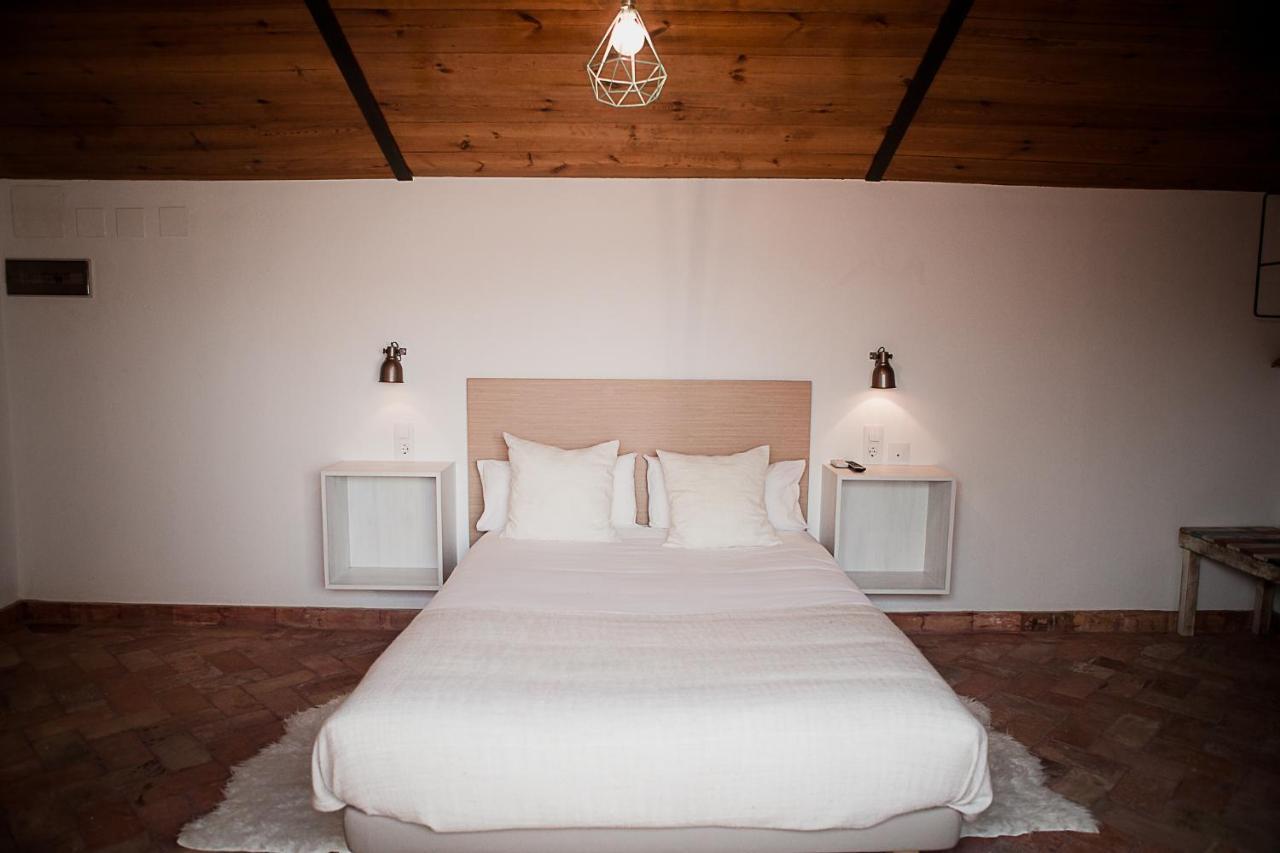 Frenteabastos Suites Cafe Hostal & Apartments Carmona  Extérieur photo