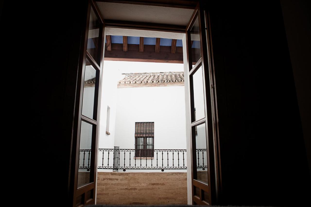 Frenteabastos Suites Cafe Hostal & Apartments Carmona  Extérieur photo