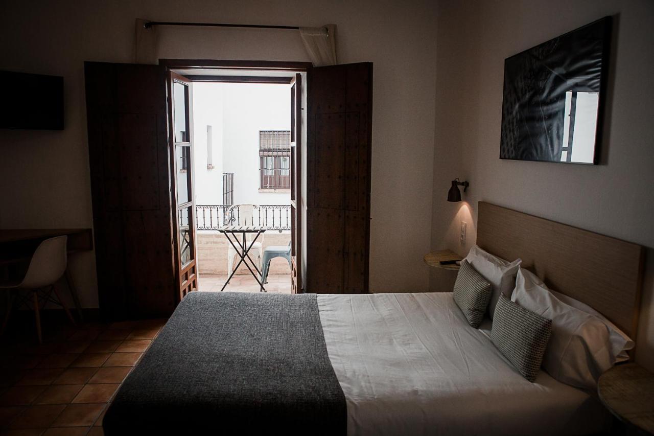 Frenteabastos Suites Cafe Hostal & Apartments Carmona  Extérieur photo